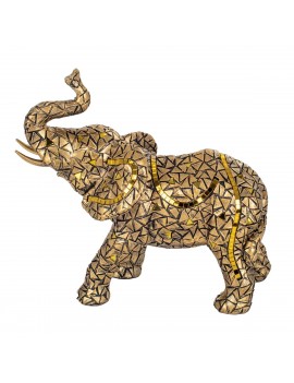 Eléphant la trompe en l'air...