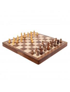 Echecs boite 25 cm.